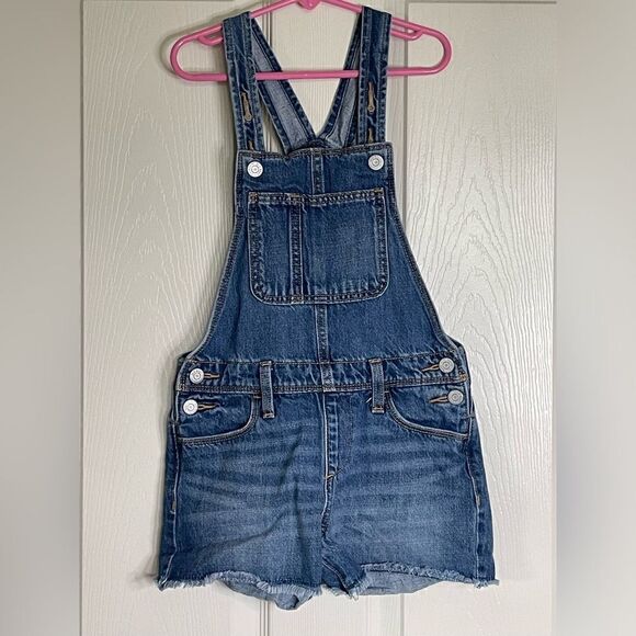 🌟B1G1 free Overalls Old Navy denim shorts size M - Picture 1 of 6